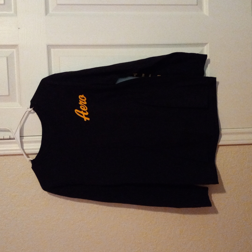 Black long sleeved Aero Tee